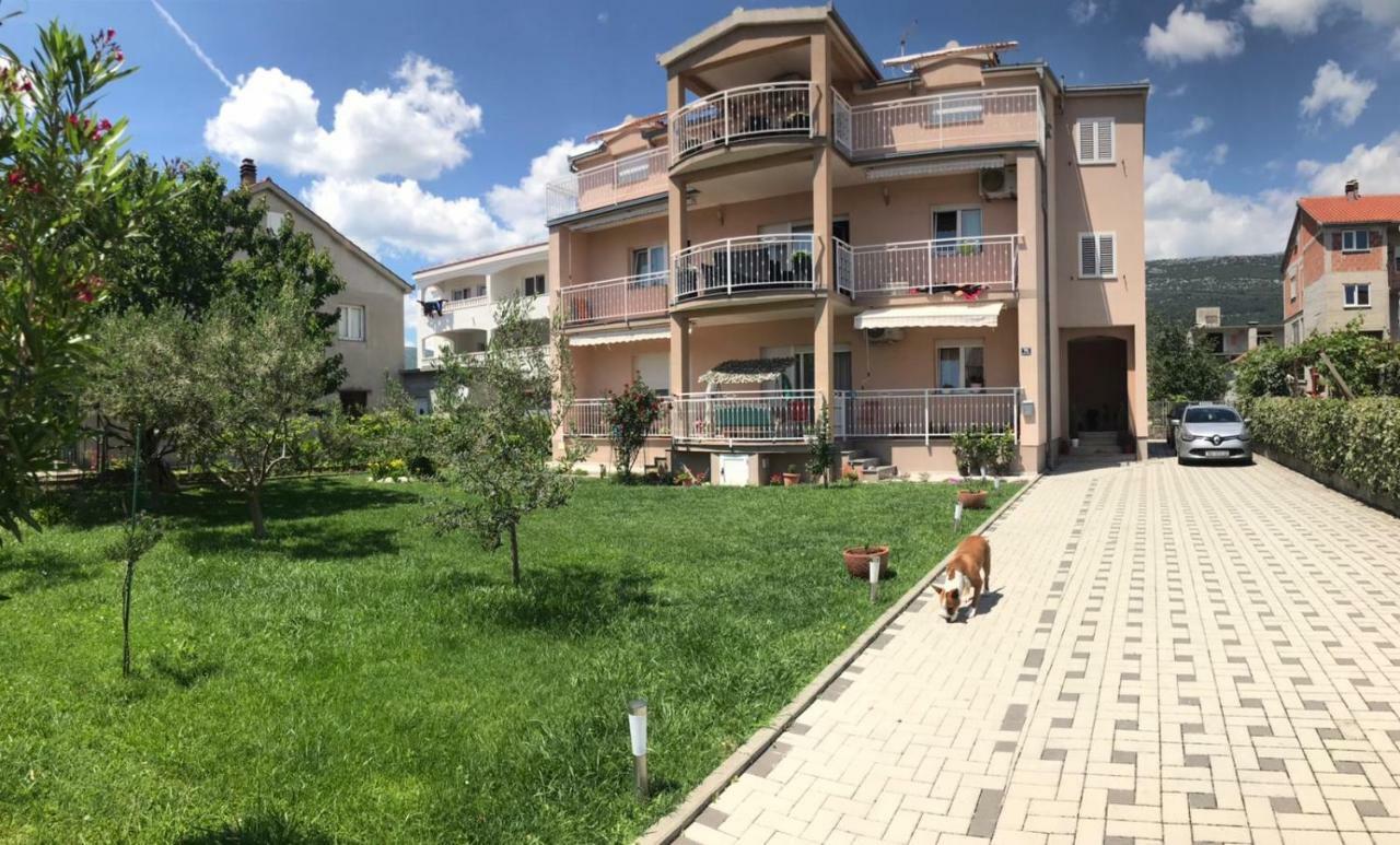 Apartment Aurora Kaštela Esterno foto